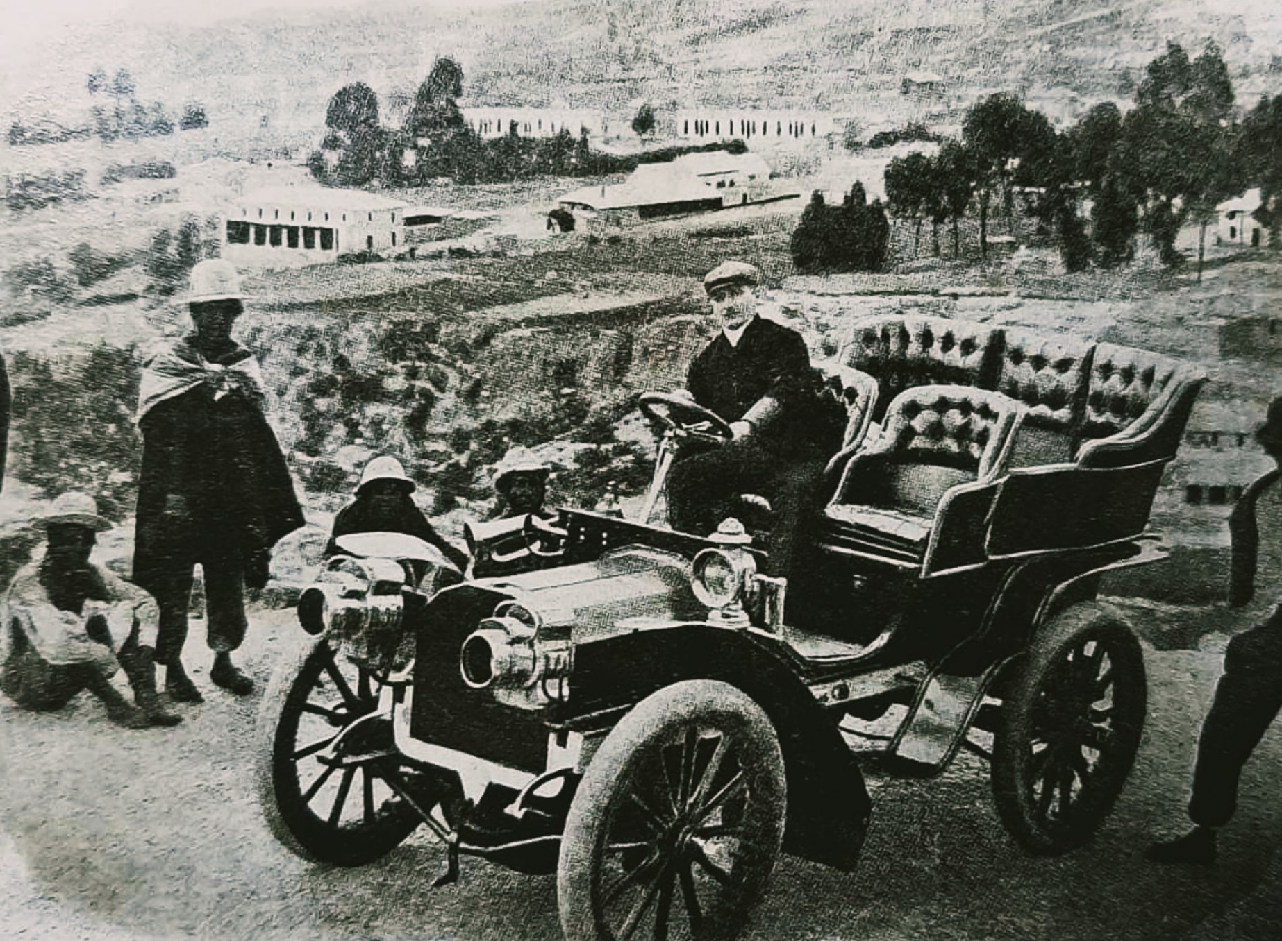 Prototipo del Primer Automóvil que llegó a Bolivia, Foto: Archivo Internet