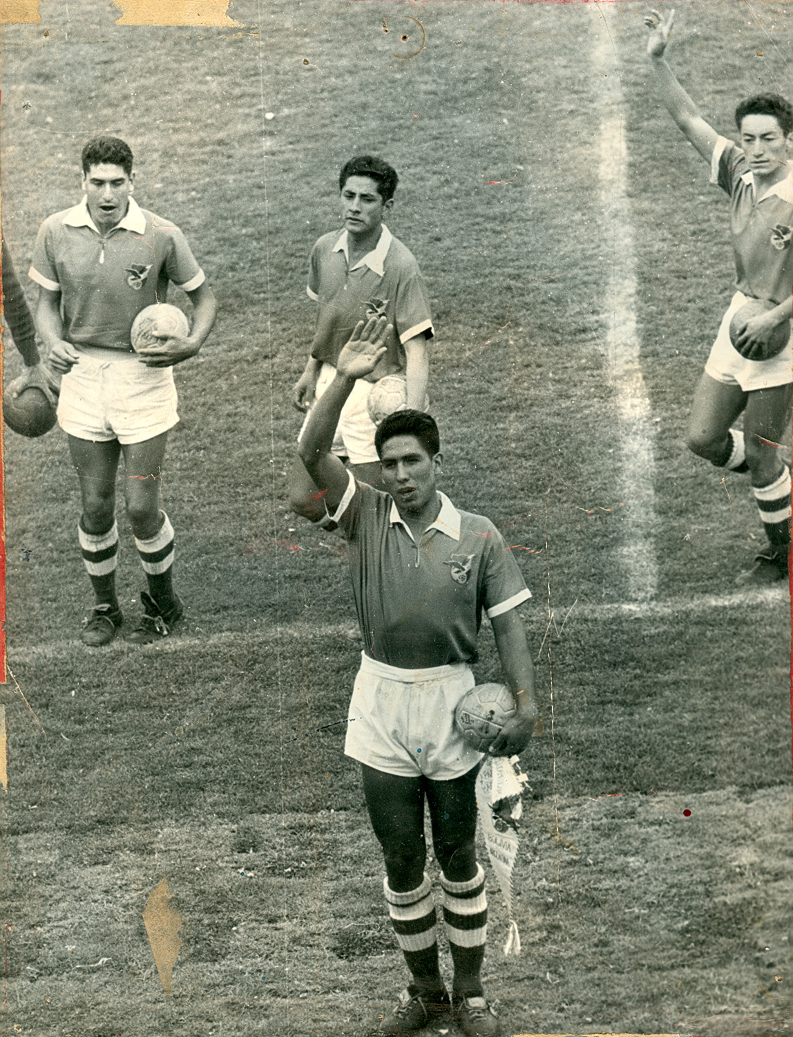 WILFREDO CAMACHO, CAPITAN DE LA SELECCIÓN BOLIVIANA DE FÚTBOL, CAMPEÓN SUDAMERICANO 1963